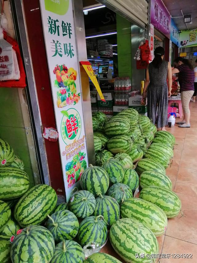 如何一天疯狂卖出1000公斤西瓜，有哪些西瓜摊神奇的营销策略？