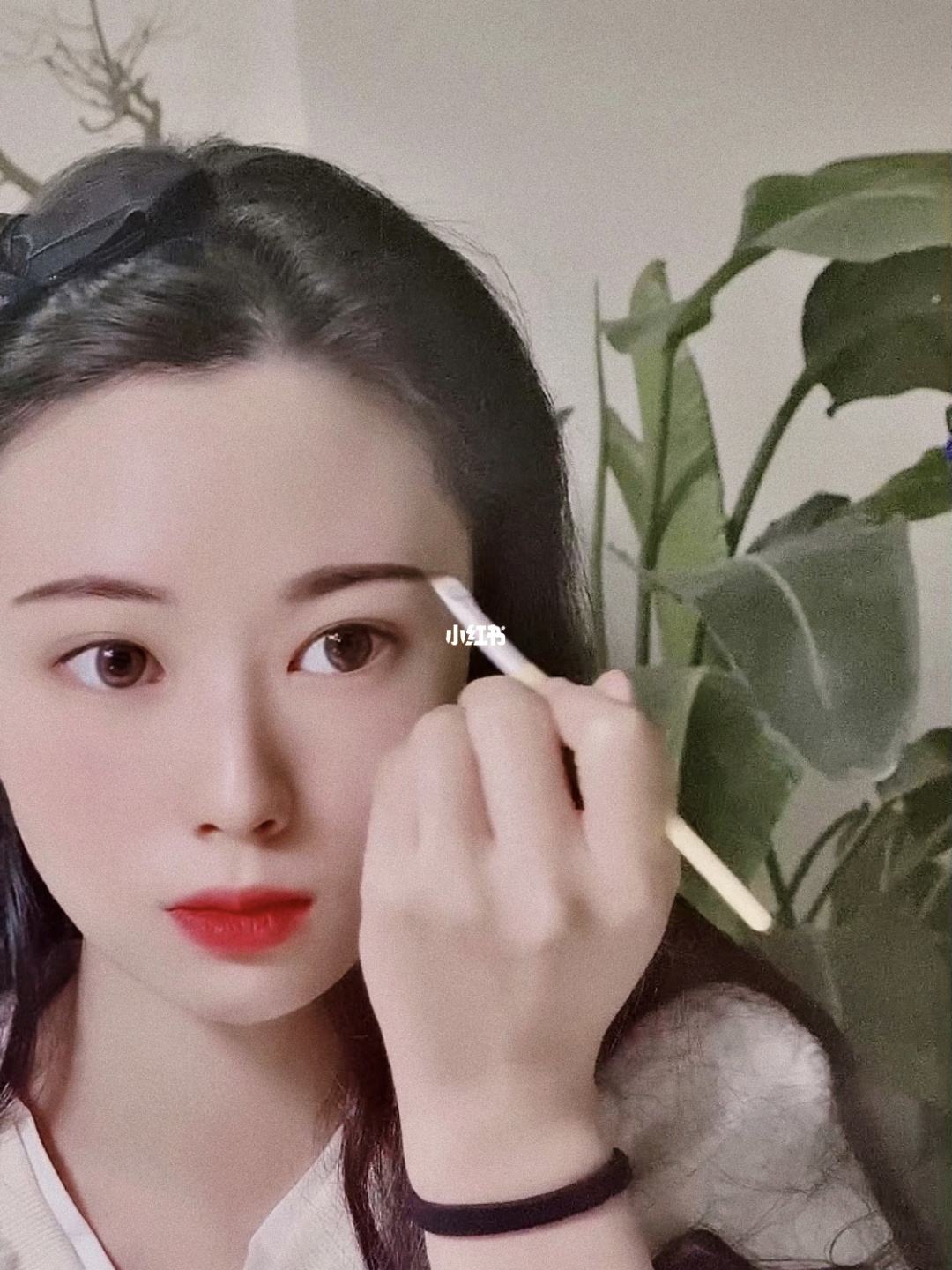 拍自拍时发的文案(自拍的时候发的文案)