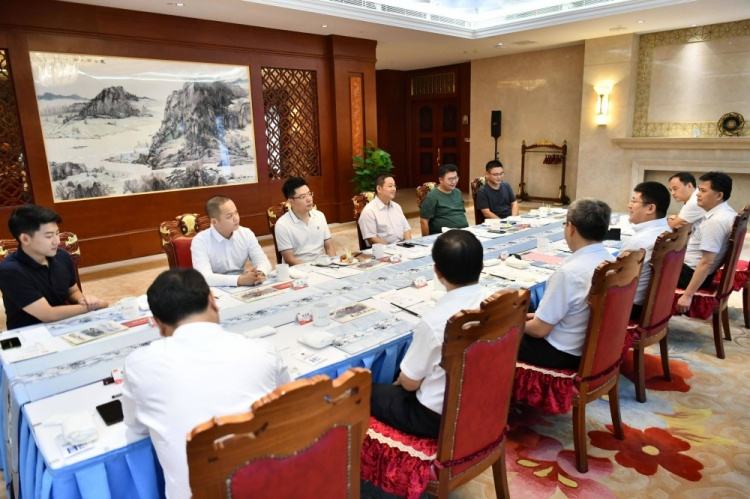 芜湖自媒体(芜湖自媒体博主过去养山泉鸡,收养流浪狗)